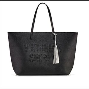 Victoria’s Secret Holiday tote